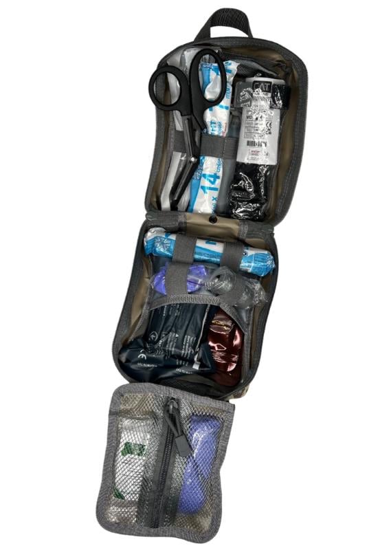 Аптечка First Aid Kit v.2 с турникетом CAT 7 Аптечка First Aid Kit v.2 с турникетом CAT 7