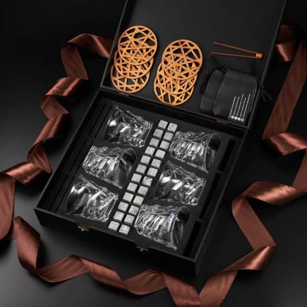 Подарочный набор для алкоголя камни для виски Whiskey Stones 24 шт. и 6 стаканов Bohemia Casablanca 300 мл - фото 3 Подарочный набор для алкоголя камни для виски Whiskey Stones 24 шт. и 6 стаканов Bohemia Casablanca 300 мл - фото 3
