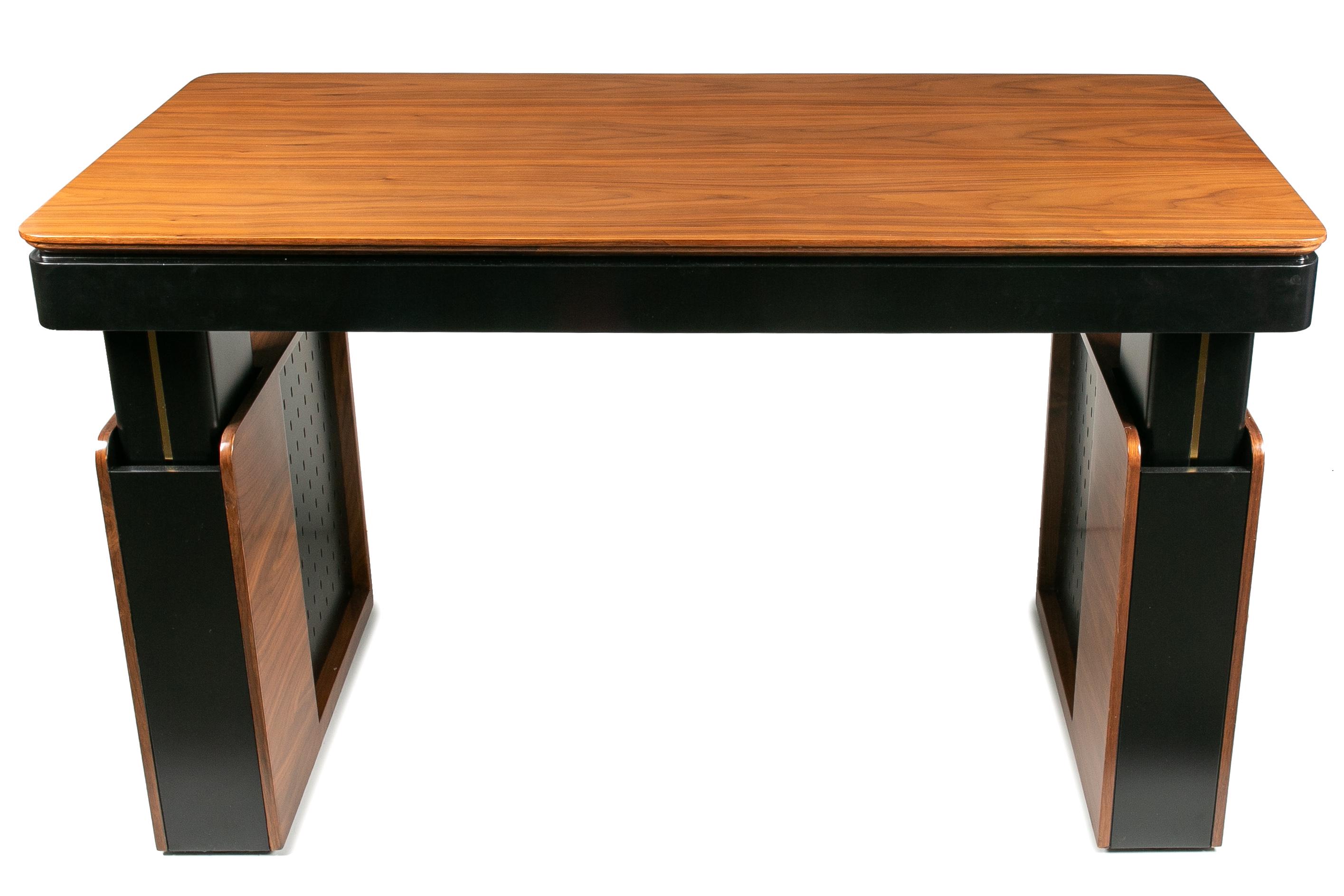 Комп'ютерні столи Barsky Комп'ютерні столи Barsky