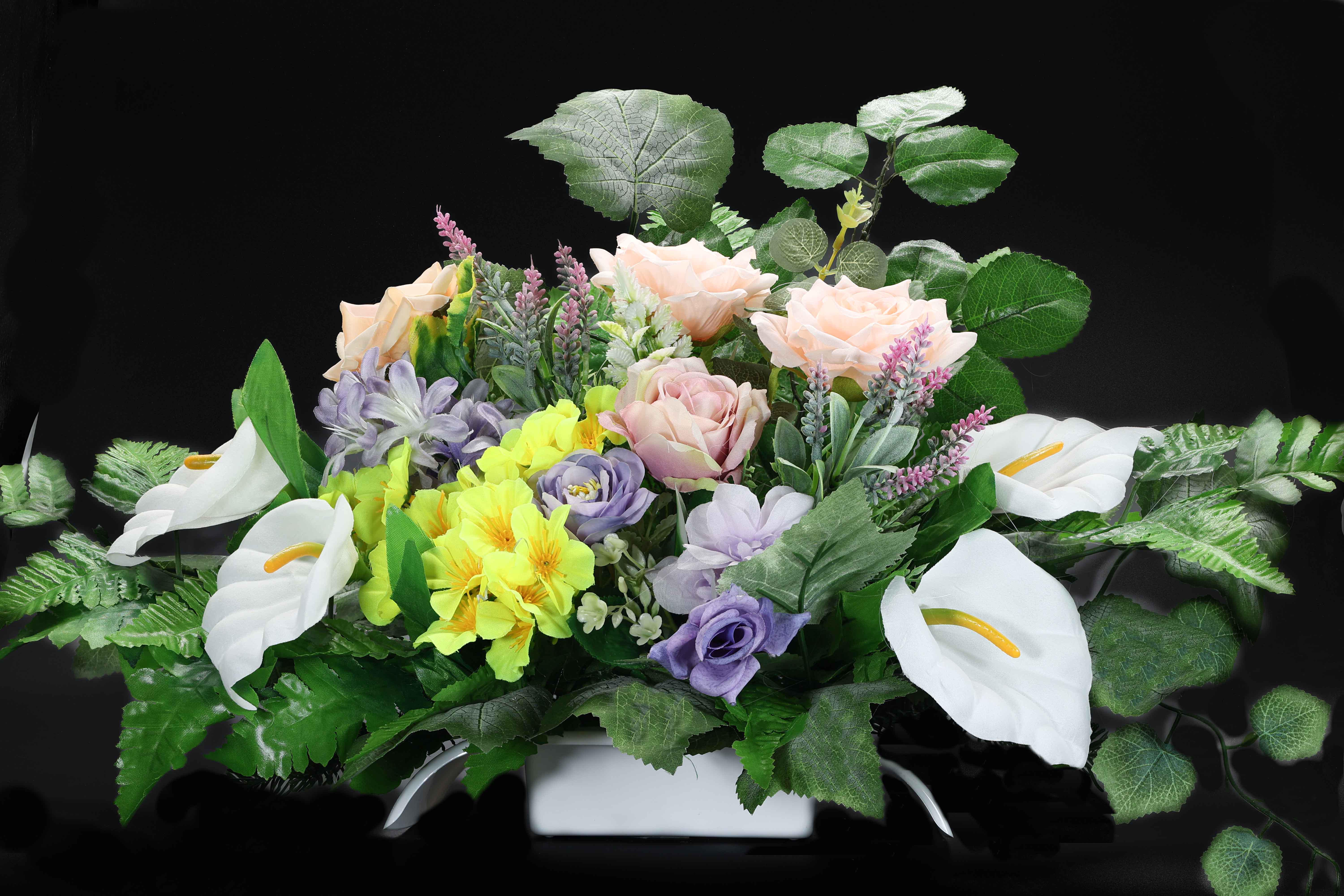 Композиция Gala Decor из искусственных цветов в белом кашпо 45х35 см (КБ4535РК)
