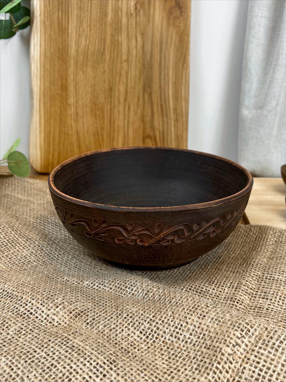 Миска керамическая глиняная резная декор 1 л (3000-13) Миска керамическая глиняная резная декор 1 л (3000-13)