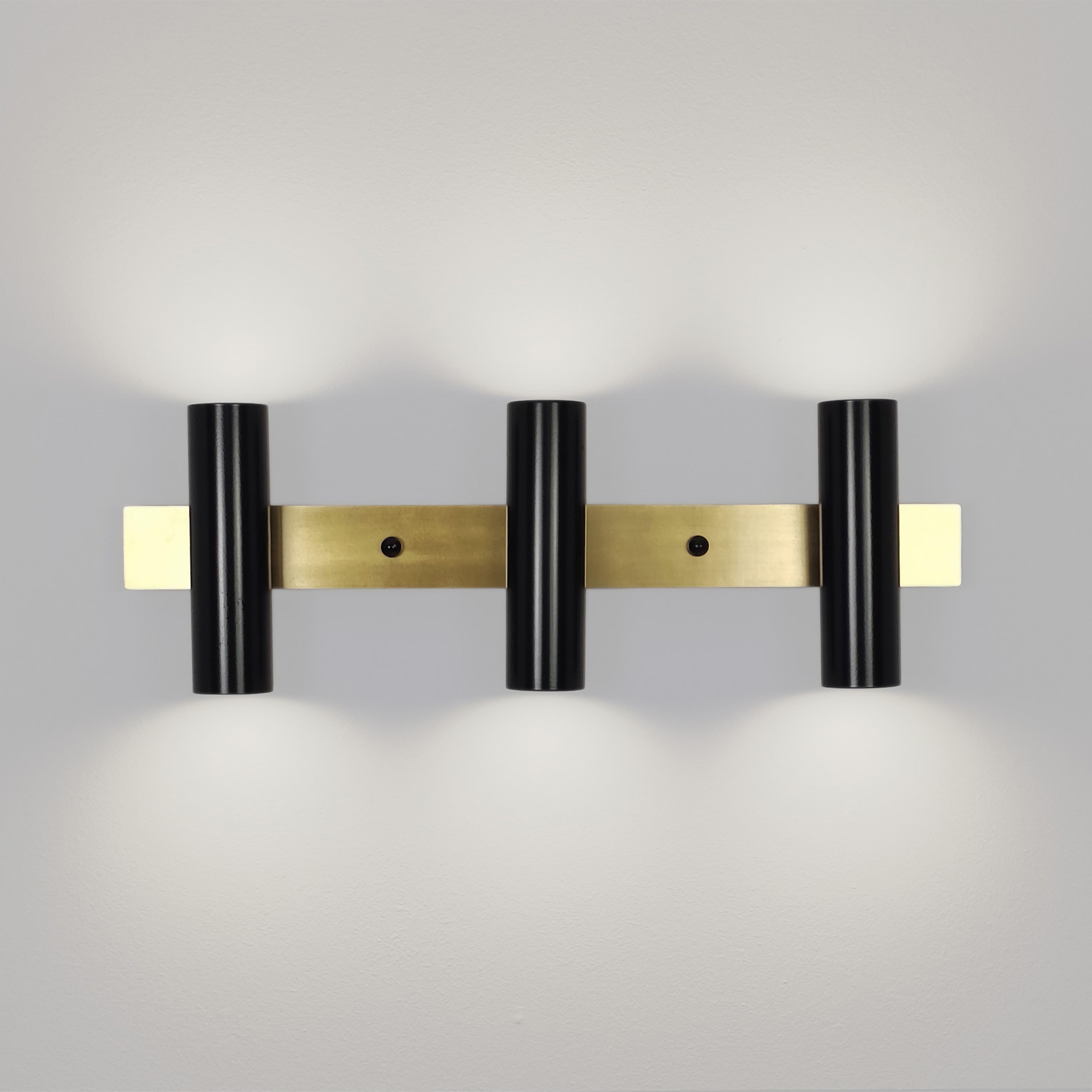 Настенный светильник с деталями из латуни Brass Бра для ванной Black (BRASS11) - фото 2 Настенный светильник с деталями из латуни Brass Бра для ванной Black (BRASS11) - фото 2