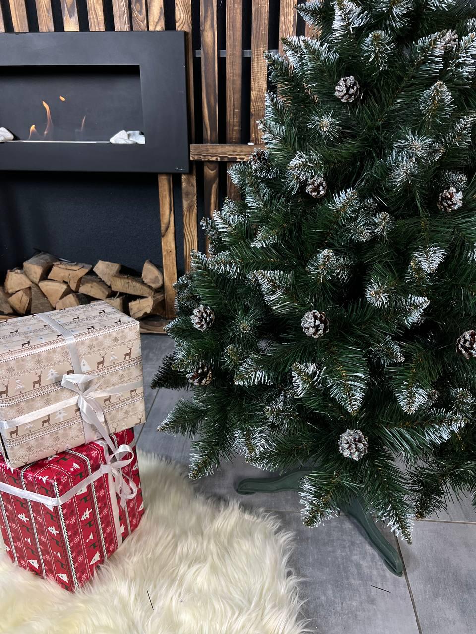 Штучна ялинка засніжена Елітна з шишками 1,3 м Зелений (YNK08164) - фото 2 Штучна ялинка засніжена Елітна з шишками 1,3 м Зелений (YNK08164) - фото 2