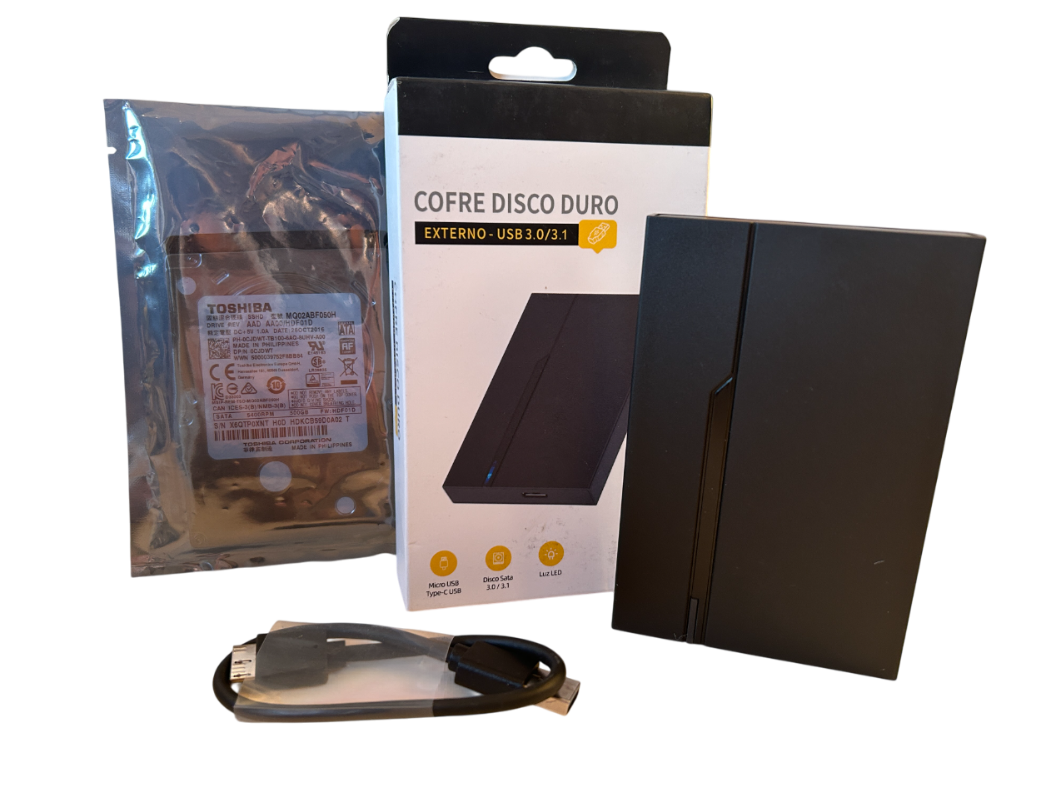 Внешний жесткий диск TOSHIBA 1000GB/1Tb USB 3.0 (27071305) - фото 2 Внешний жесткий диск TOSHIBA 1000GB/1Tb USB 3.0 (27071305) - фото 2