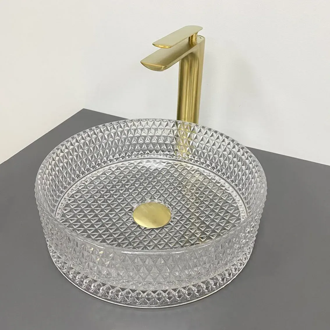 Умывальник накладной VBI SEPINO TRANSPARENT 350x350 мм (VBI-016300) Умывальник накладной VBI SEPINO TRANSPARENT 350x350 мм (VBI-016300)