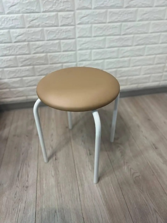 Табурет кухонний Чіко металевий з м'яким сидінням 30х45 см Бежевий/Білий (28374144)