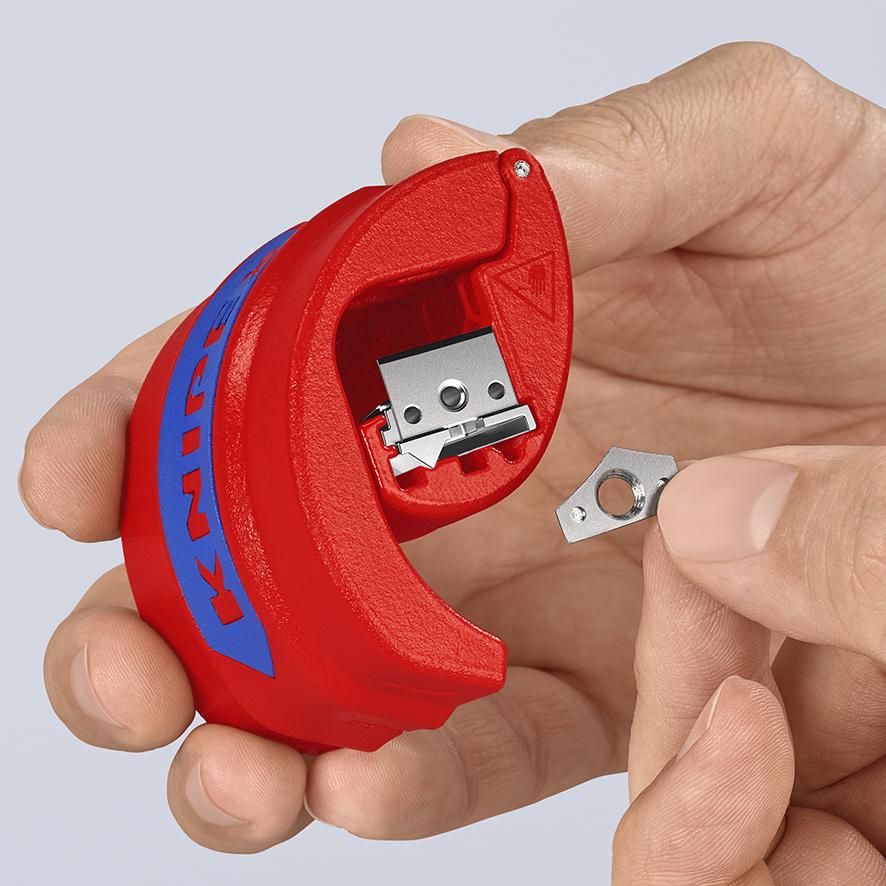 Труборез для пластиковых труб KNIPEX BiX (90 22 10 BK) - фото 28 Труборез для пластиковых труб KNIPEX BiX (90 22 10 BK) - фото 28