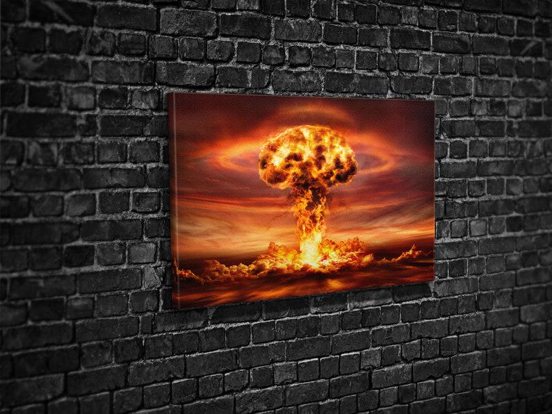 Картина для интерьера Ядерный взрыв 80x54 см (638