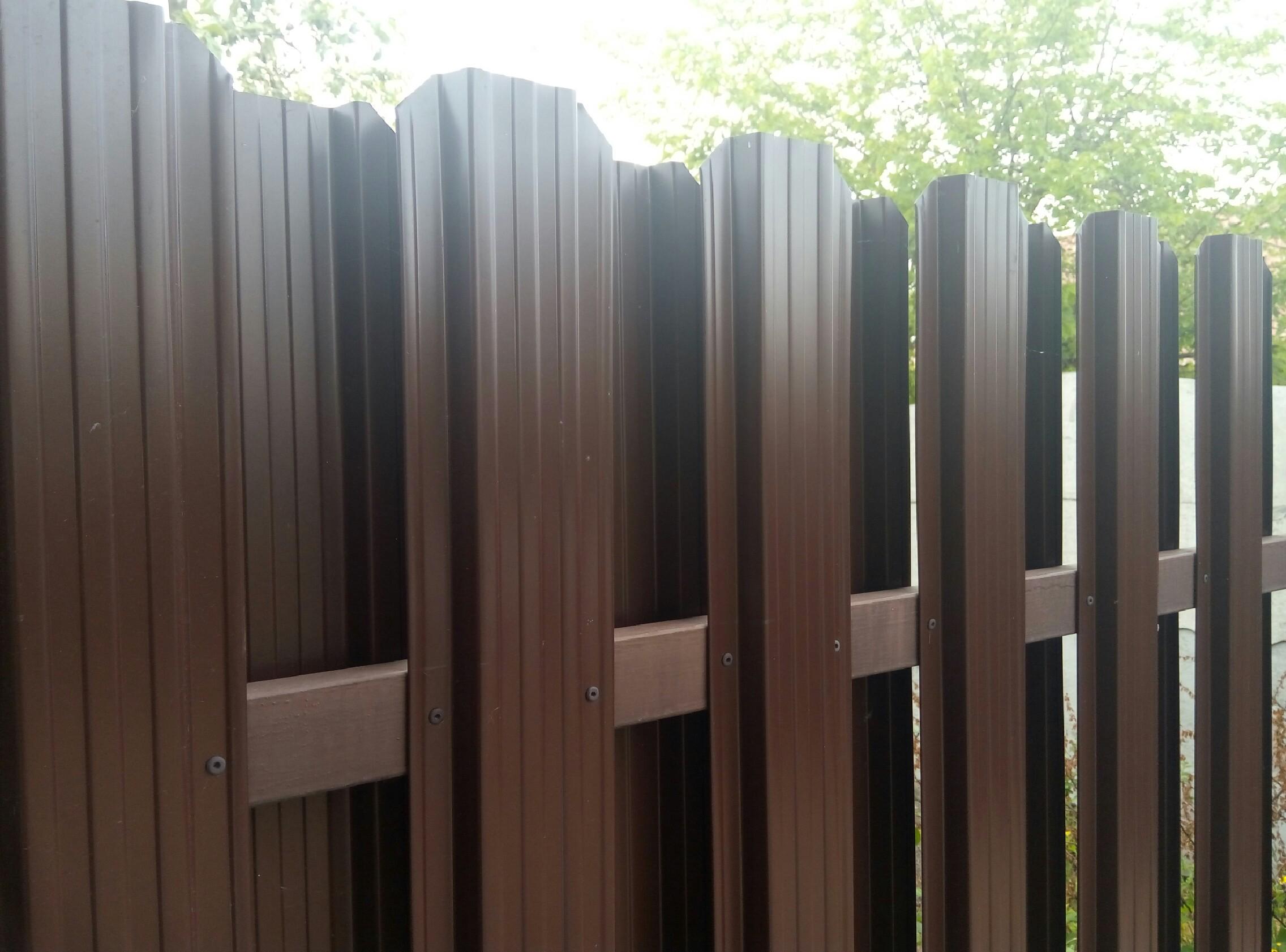 Евроштакетник металлический 1,5 м 0,45 мм глянец RAL 8017 Коричневый (za-22556) - фото 5 Евроштакетник металлический 1,5 м 0,45 мм глянец RAL 8017 Коричневый (za-22556) - фото 5