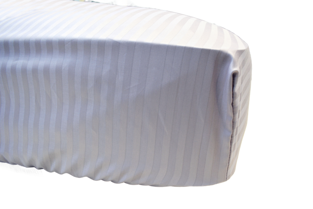 Простынь на резинке Чарівна ніч сатин страйп 140x200x25 см Лиловый - фото 1 Простынь на резинке Чарівна ніч сатин страйп 140x200x25 см Лиловый - фото 1