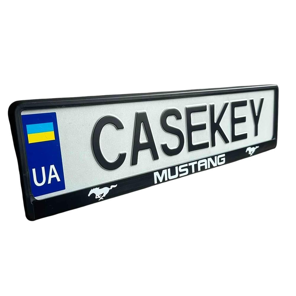 Авторамка с лакированной печатью Mustang (muramka1)