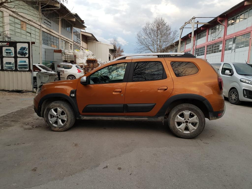 Молдинги V1 DDUУкраина Digital Designs для Dacia Duster 2018-2024 гг. стеклопластик Черный - фото 2