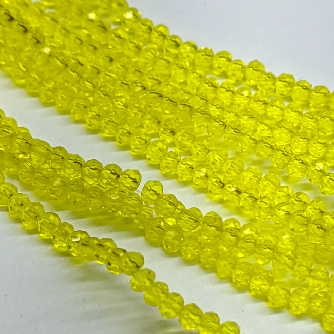 Бусины хрустальные на нитке в форме ронделя с огранкой 2,5х2 мм 170 шт. Желтый (БС0202а33)