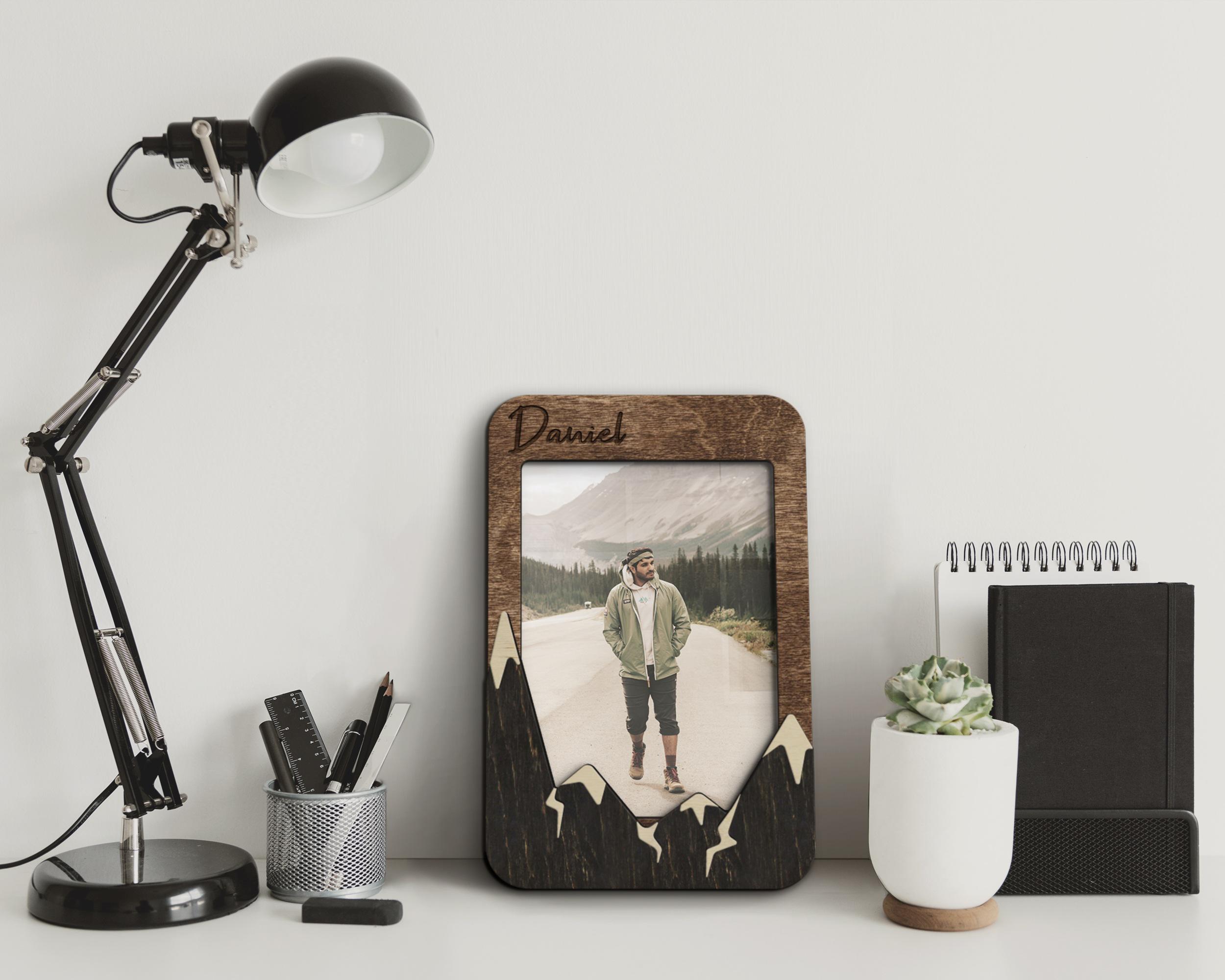 Фоторамка дерев'яна The Frame Depot Гірські вершини під персоналізацію Темно-коричневий (mountain_5x7_vertical) - фото 2