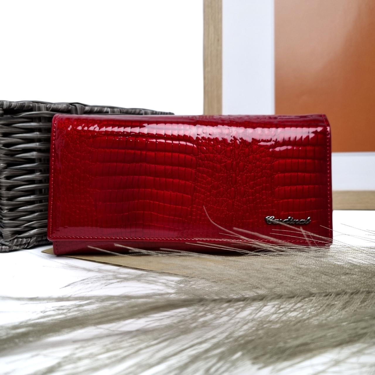 Гаманець жіночий Cardinal шкіряний лаковий Червоний (5241-B)