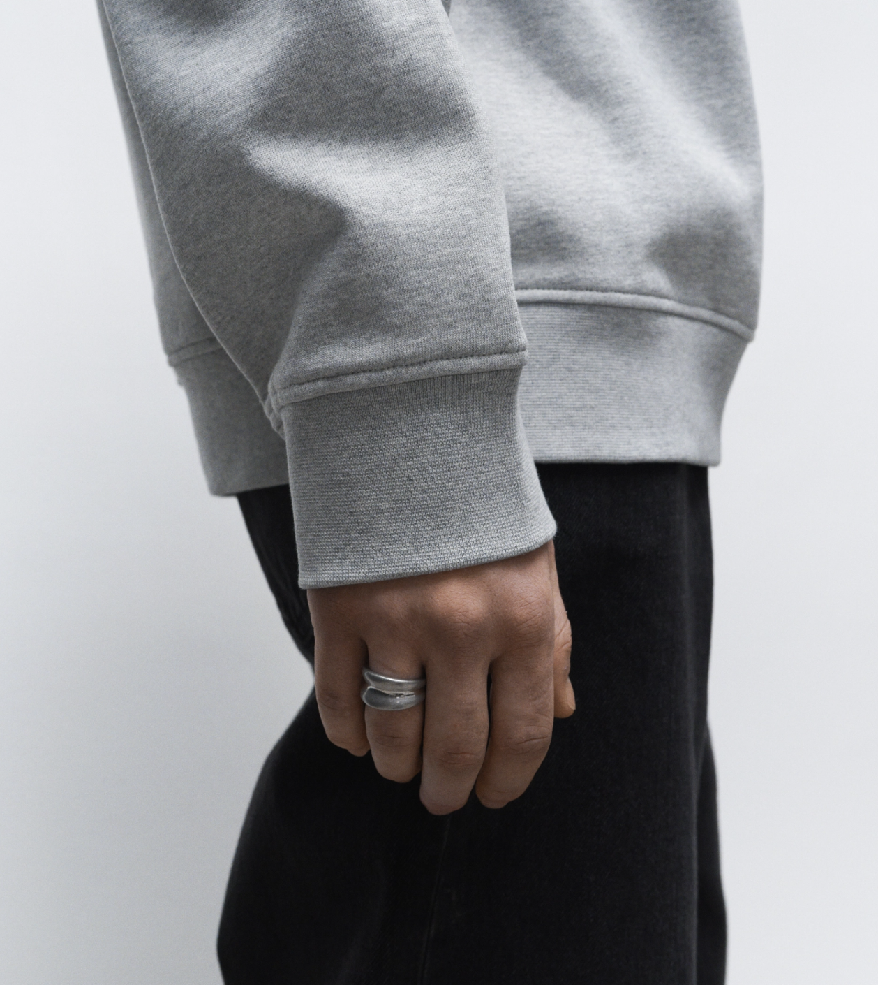 Свитшот H&M 446985П L Серый меланж - фото 5 Свитшот H&M 446985П L Серый меланж - фото 5