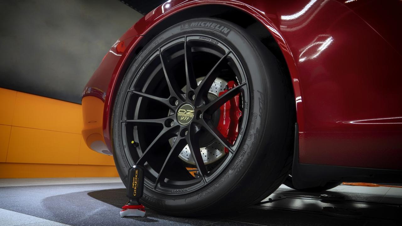 Чорніння шин SOFT99 DiGloss Gira Edge - фото 3