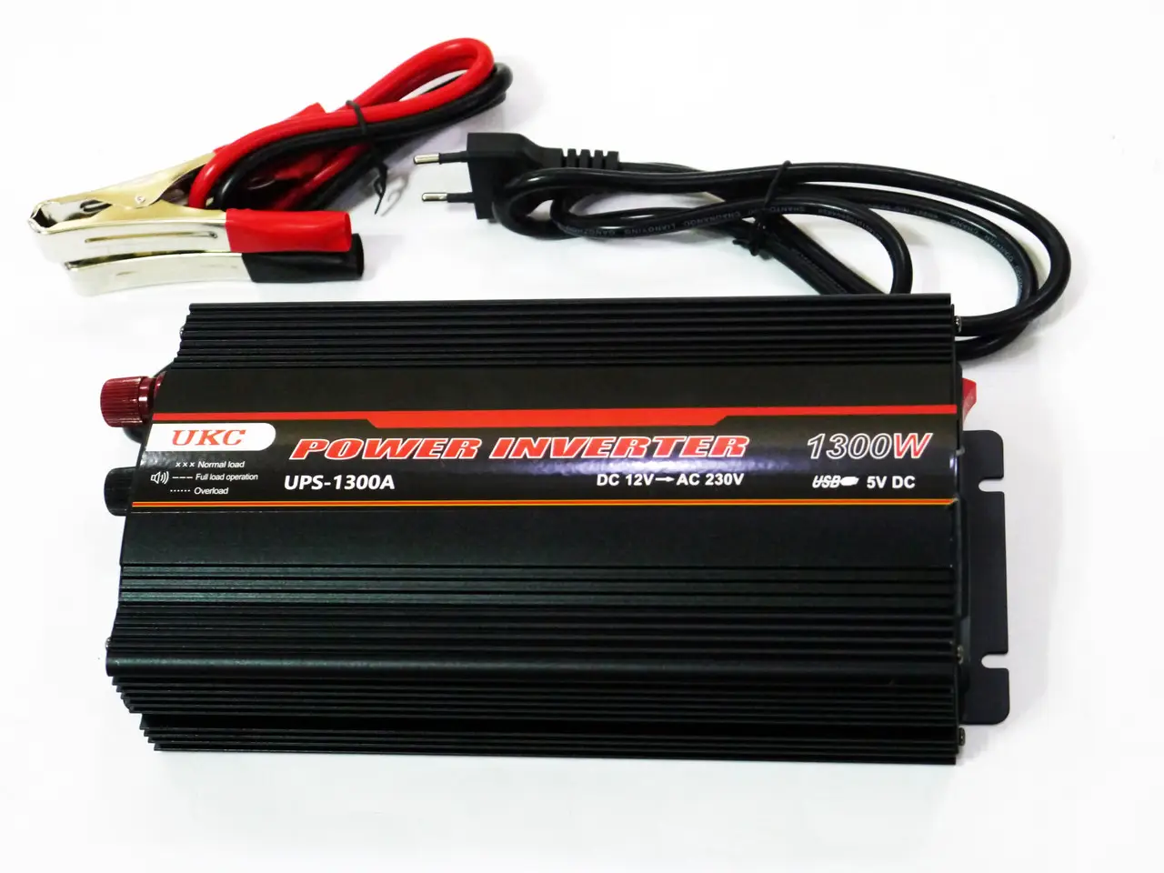 Инвертор UKC 1300W с зарядкой 12V/220V