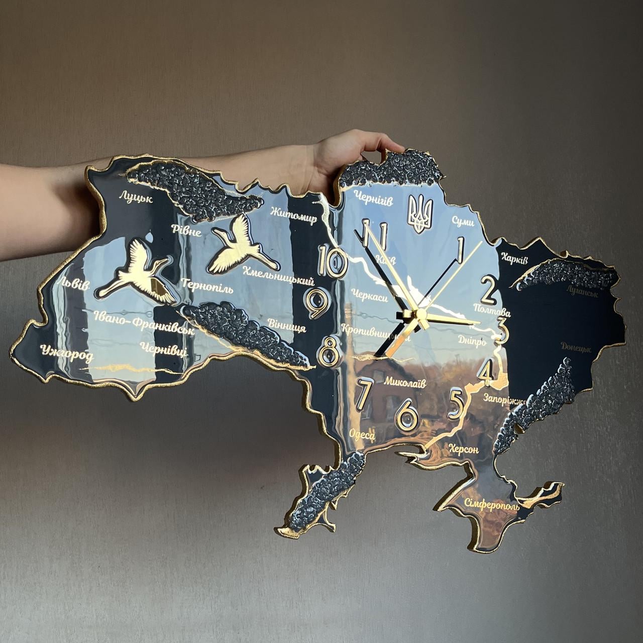Часы настенные из эпоксидной смолы Карта Украины 50x32 см