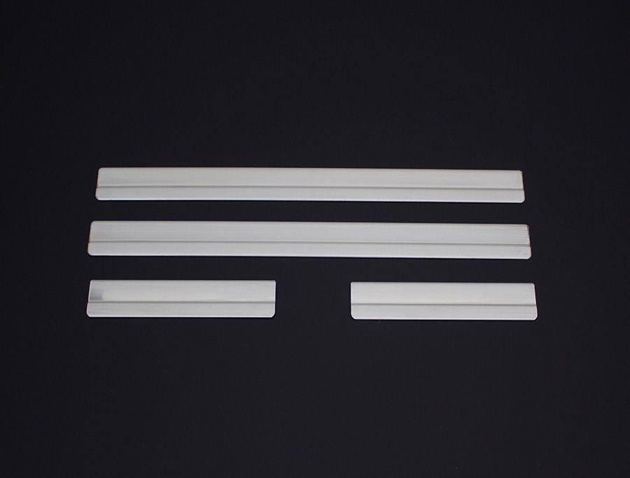 Накладки на пороги Omsa Line для Volkswagen Polo 2001-2009 гг. Хром Накладки на пороги Omsa Line для Volkswagen Polo 2001-2009 гг. Хром