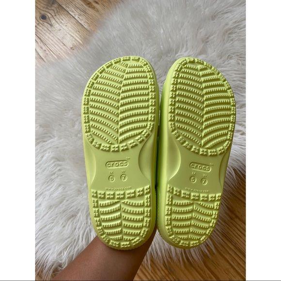 Шльопанці жіночі утеплені Crocs Classic Sandal Zest р. 38-39 Лайм (5392) - фото 6