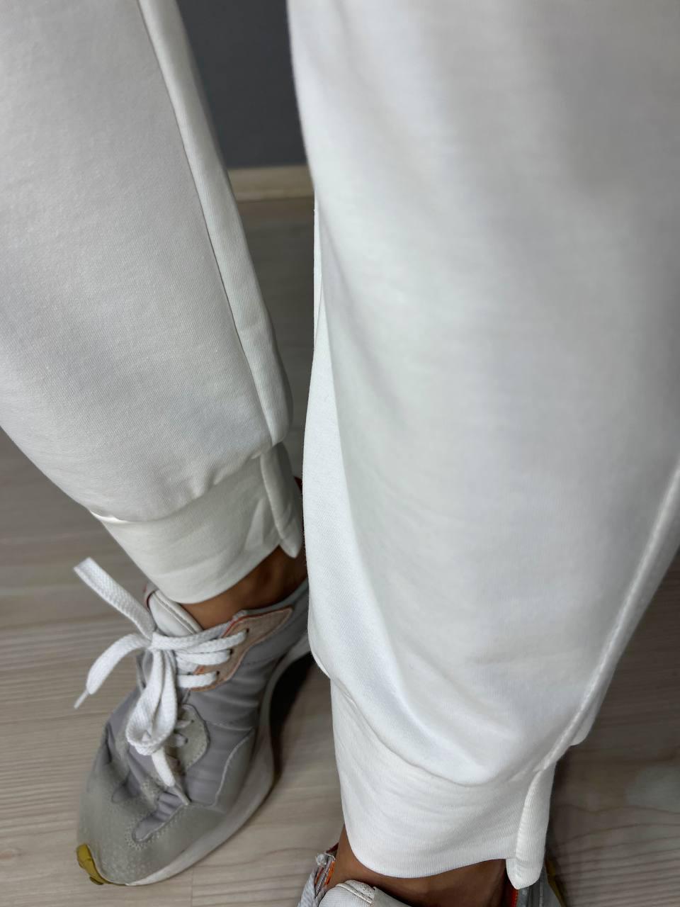 Брюки женские LSK 5539 джогеры на манжете с карманами M Белый (27082975) - фото 5 Брюки женские LSK 5539 джогеры на манжете с карманами M Белый (27082975) - фото 5