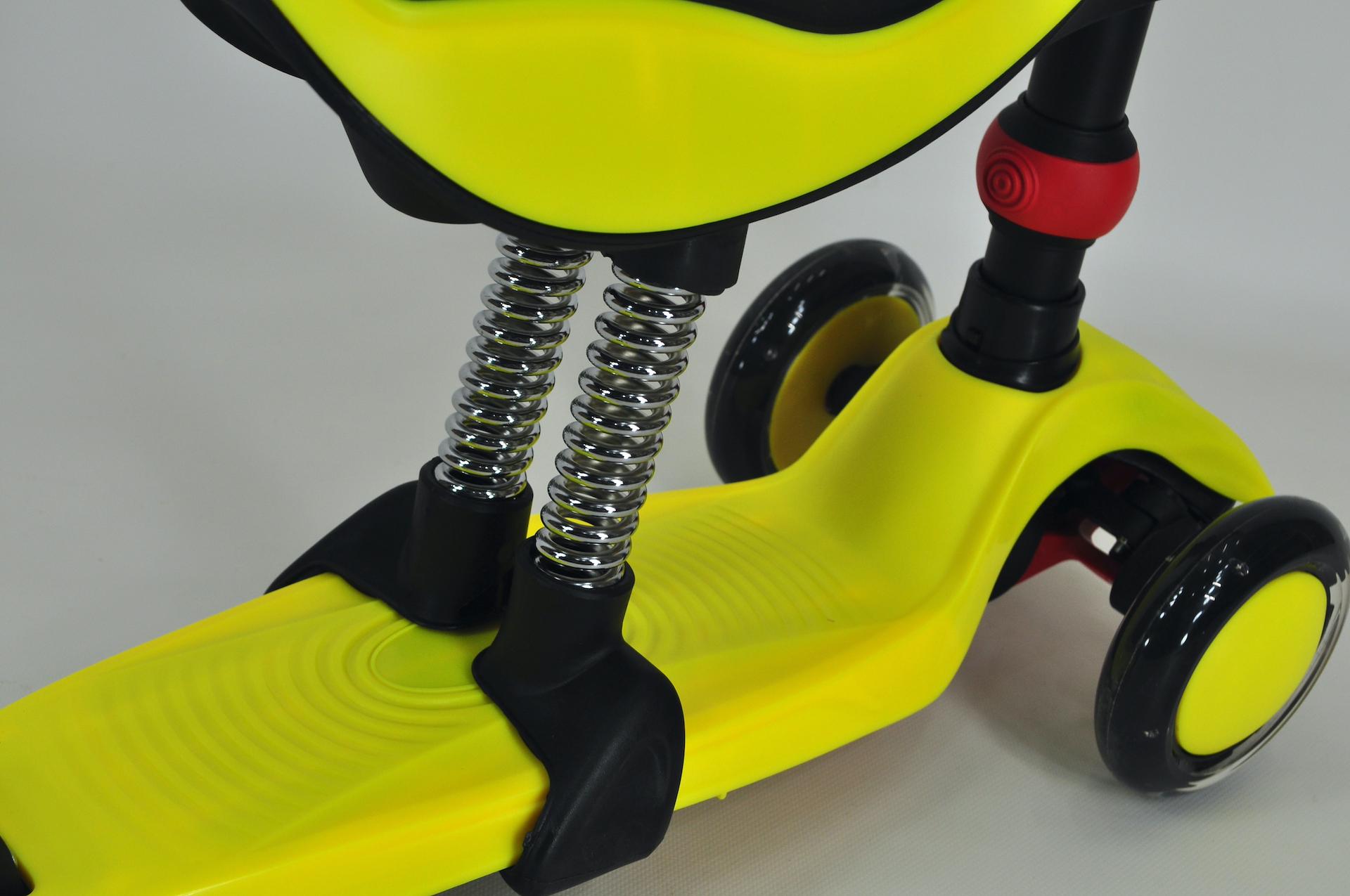 Самокат біговіл Maraton Credo 3в1 дитячий триколісний з сидінням та батьківською ручкою Жовтий - фото 11