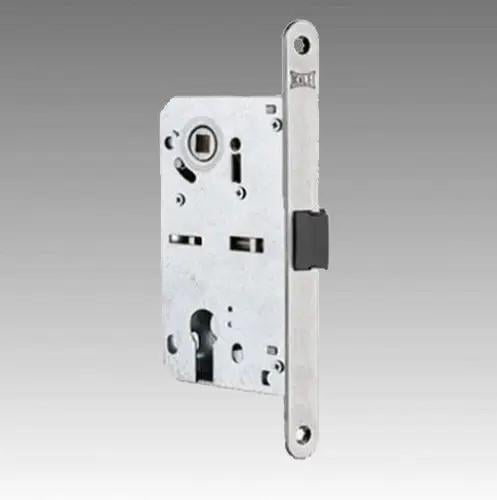 Замок 212 В межкомнатный цилиндровый с ответной планкой хром 50 мм (1-30195) Замок 212 В межкомнатный цилиндровый с ответной планкой хром 50 мм (1-30195)