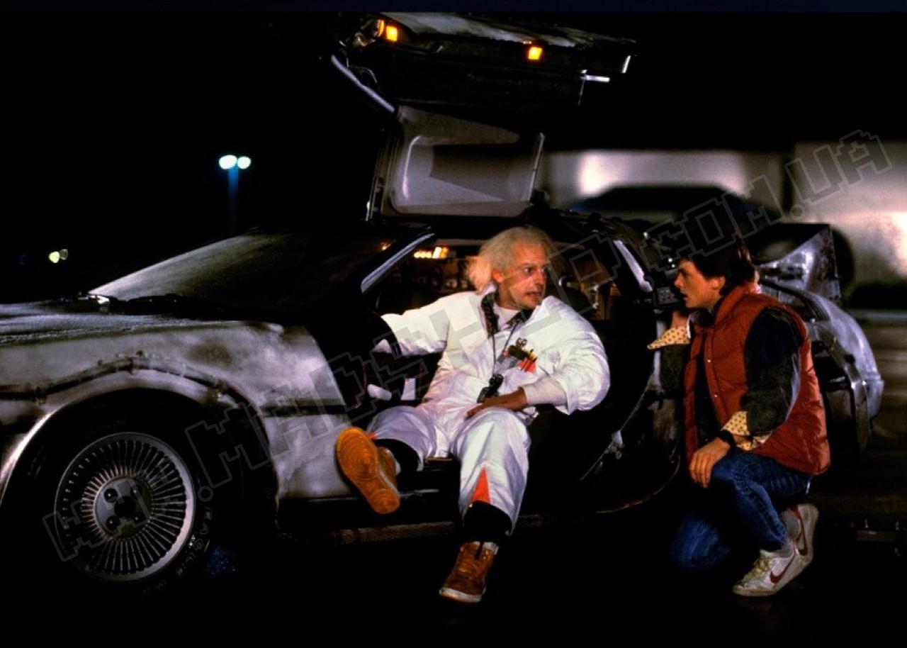 Картина постер 60х40 см Назад у майбутнє Док і Макфлай в машині