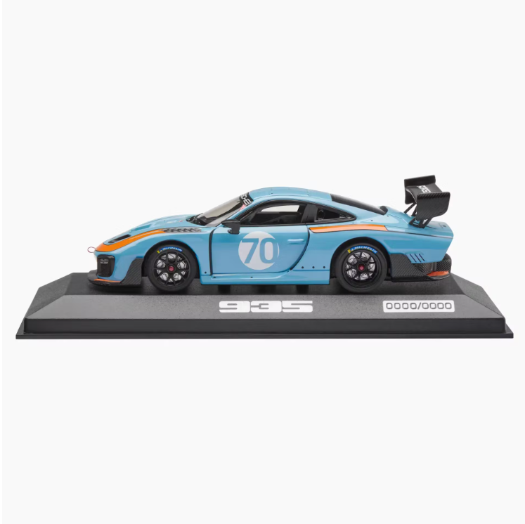 ᐉ Модель автомобиля Minichamps 1:43 Porsche 935 2019 Gulf Blue/Gulf ...