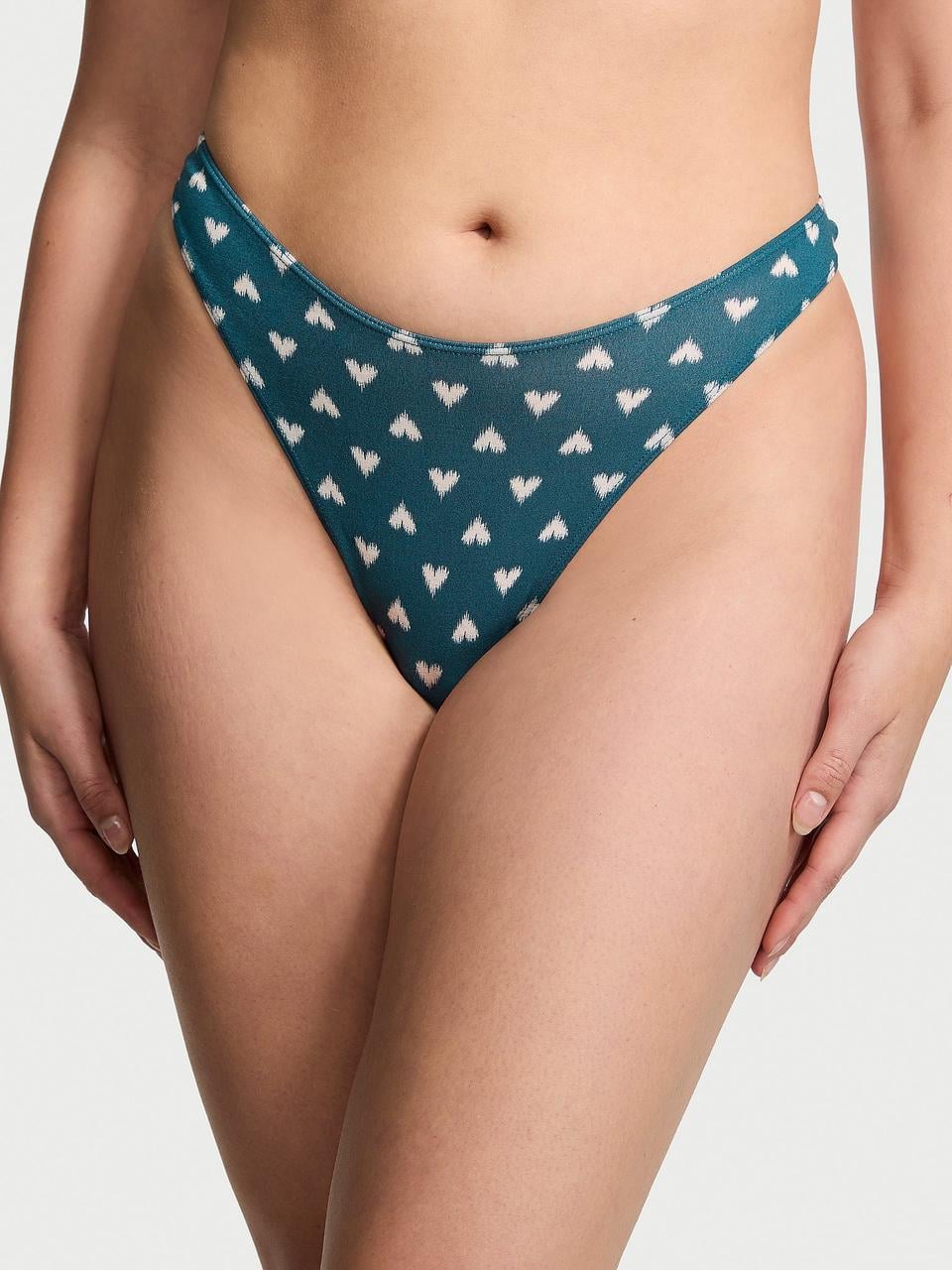 Трусики женские Victoria's Secret Stretch Cotton Thong принт Сердце M Синий (2361975803) Трусики женские Victoria's Secret Stretch Cotton Thong принт Сердце M Синий (2361975803)