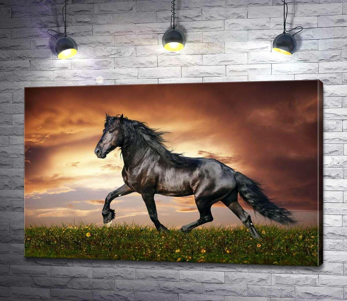 Картина ArtPoster Вороной конь скачет по зеленой траве на фоне грозовых облаков 130x84 см Модуль №1 (001100)