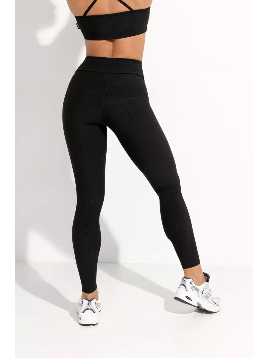 Лосины спортивные рубчик для тренировок однотонные с высокой талией бесшовные M Черный (70072M) - фото 3 Лосины спортивные рубчик для тренировок однотонные с высокой талией бесшовные M Черный (70072M) - фото 3