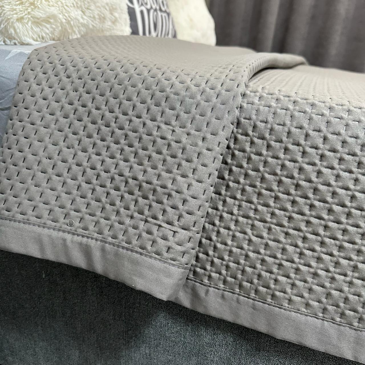 Покрывало на кровать евро 200x230 см Графитовый (28796086) - фото 9 Покрывало на кровать евро 200x230 см Графитовый (28796086) - фото 9