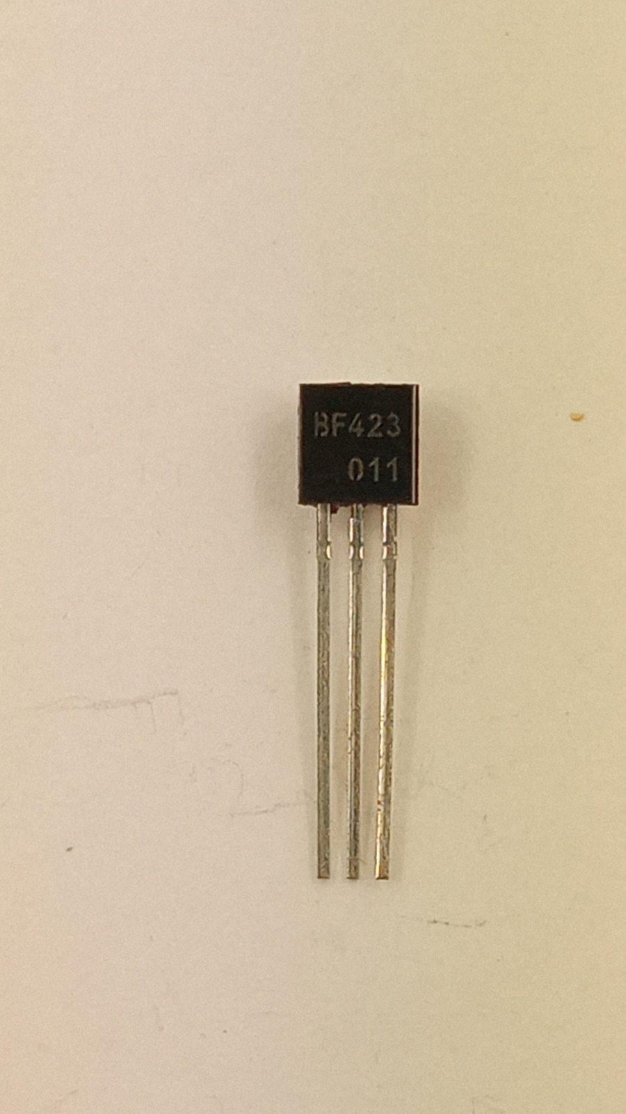 Транзистор BF423 PNP 300V 100 mA 830 mW TO-92 (02661)
