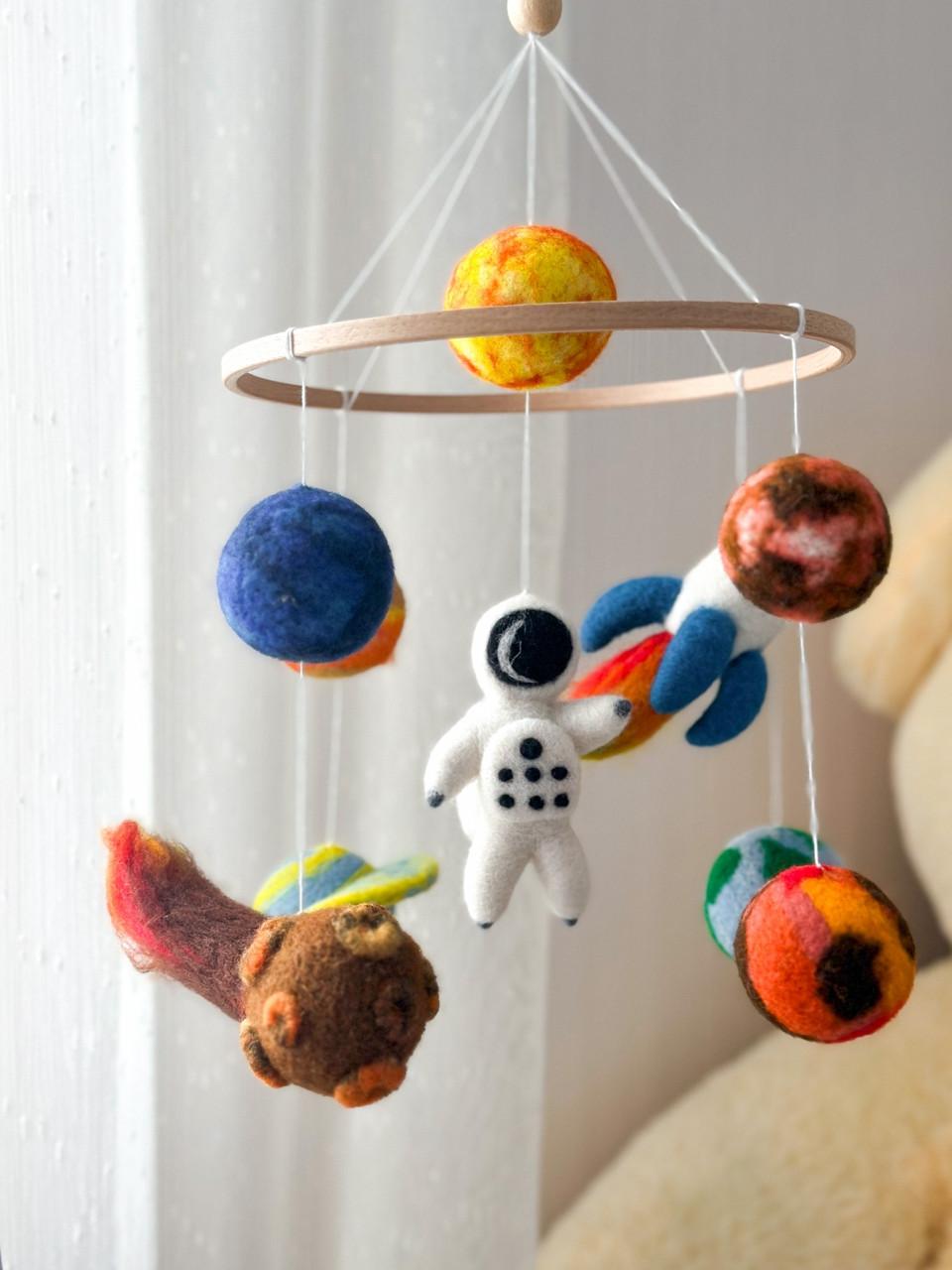 Мобиль детский WooolyWool ручная работа Космический (27861223)