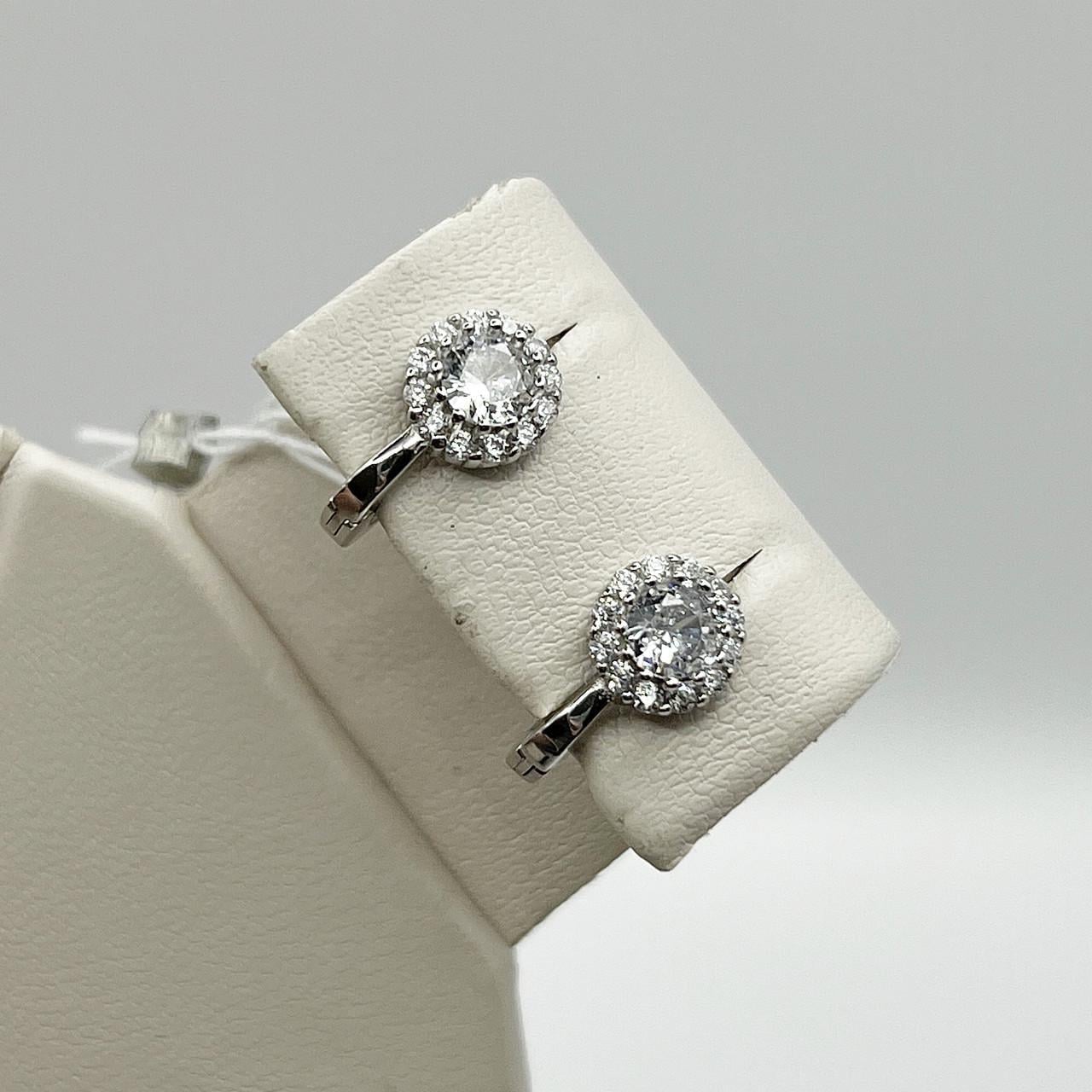 Серебряные серьги с кубическим цирконием 2,35 г (2555944711) Серебряные серьги с кубическим цирконием 2,35 г (2555944711)