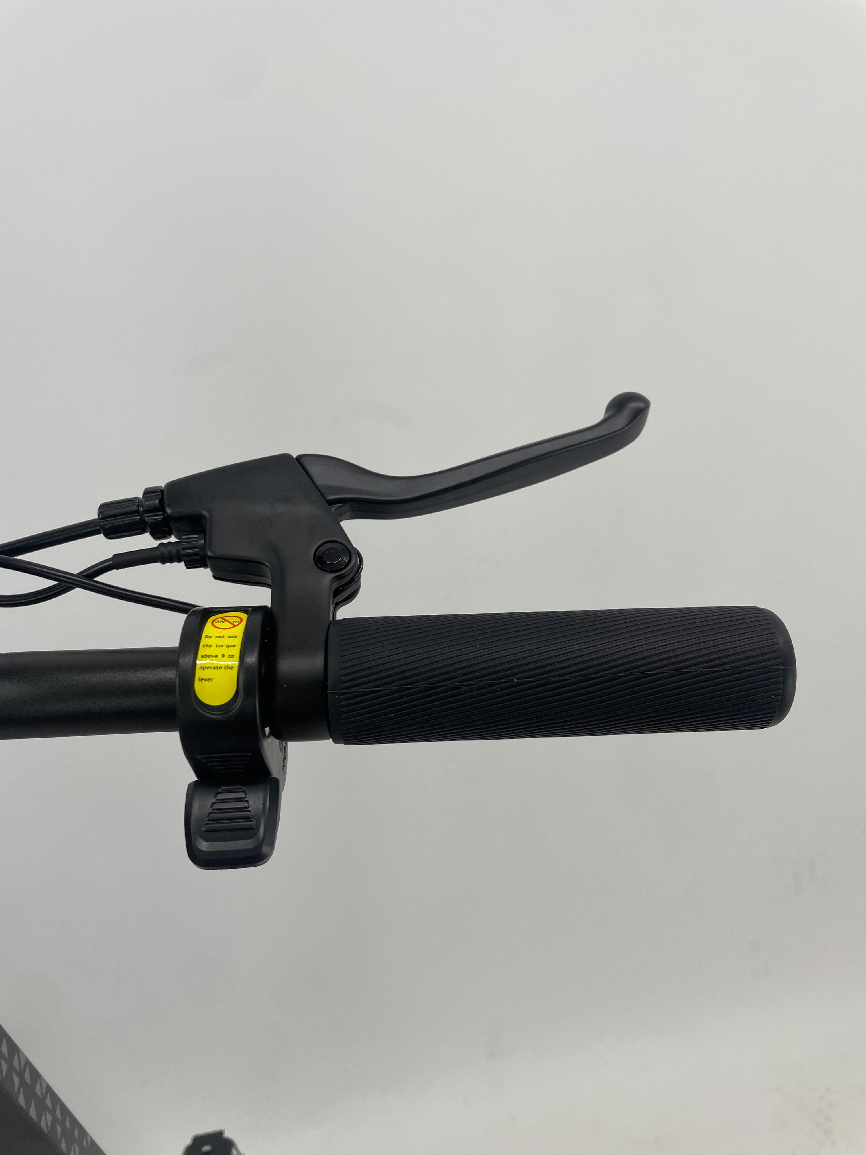 Електросамокат Tesla Sports 10" 2000W 48V 21 Ah (TS-2000) - фото 9 Електросамокат Tesla Sports 10" 2000W 48V 21 Ah (TS-2000) - фото 9