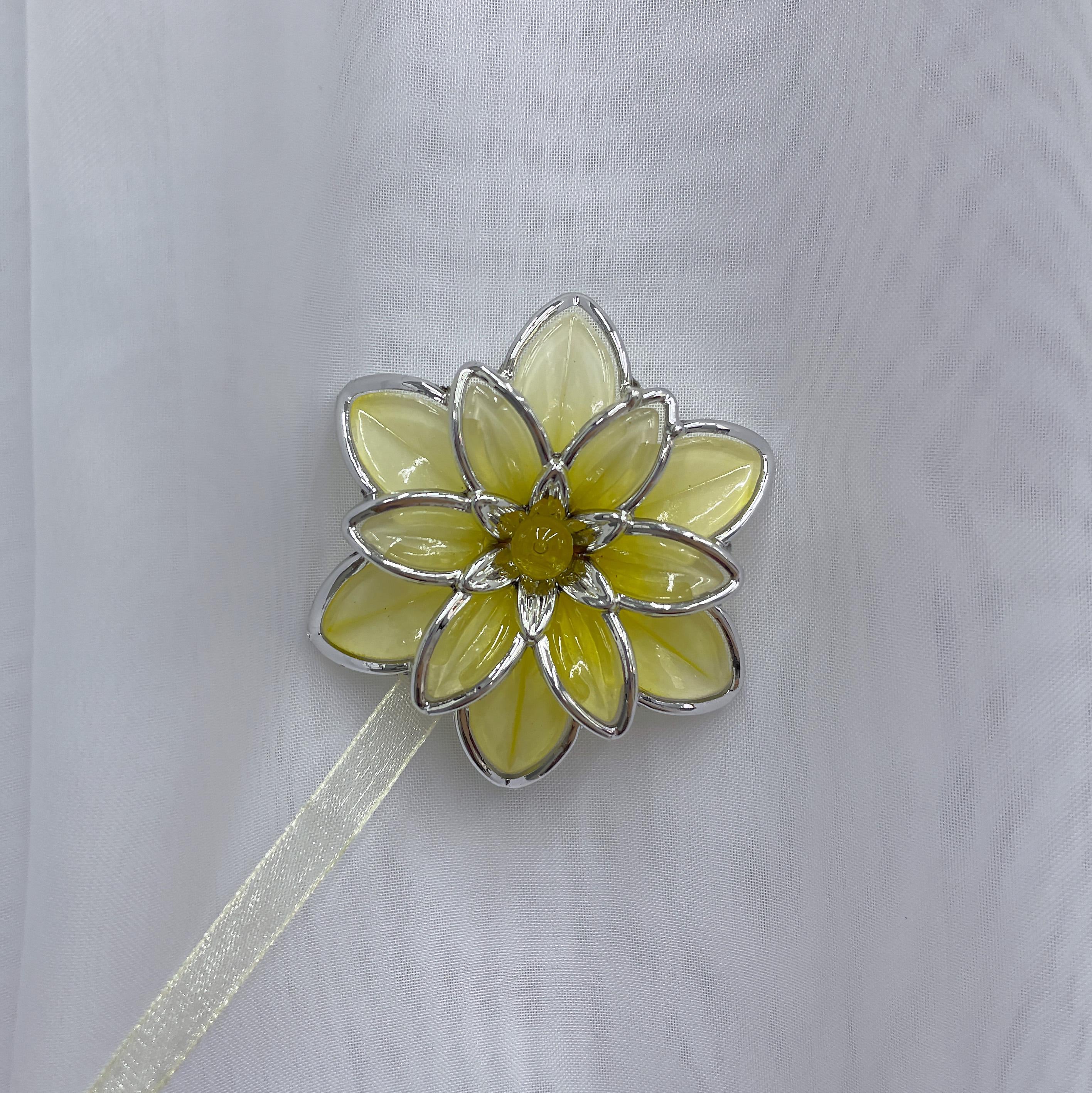 Магниты для штор и гардин Нарцисс 2 шт. Желтый/Серебристый (81-155)