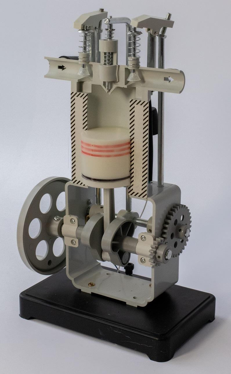 Модель двигуна внутрішнього згоряння А103 30х17х11 см