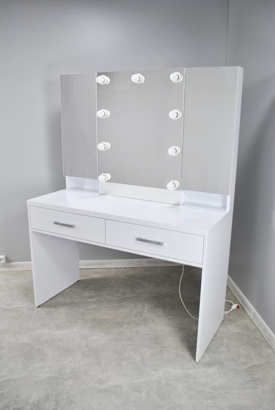 Гримерний столик з трьома зеркалами Білий (М626)