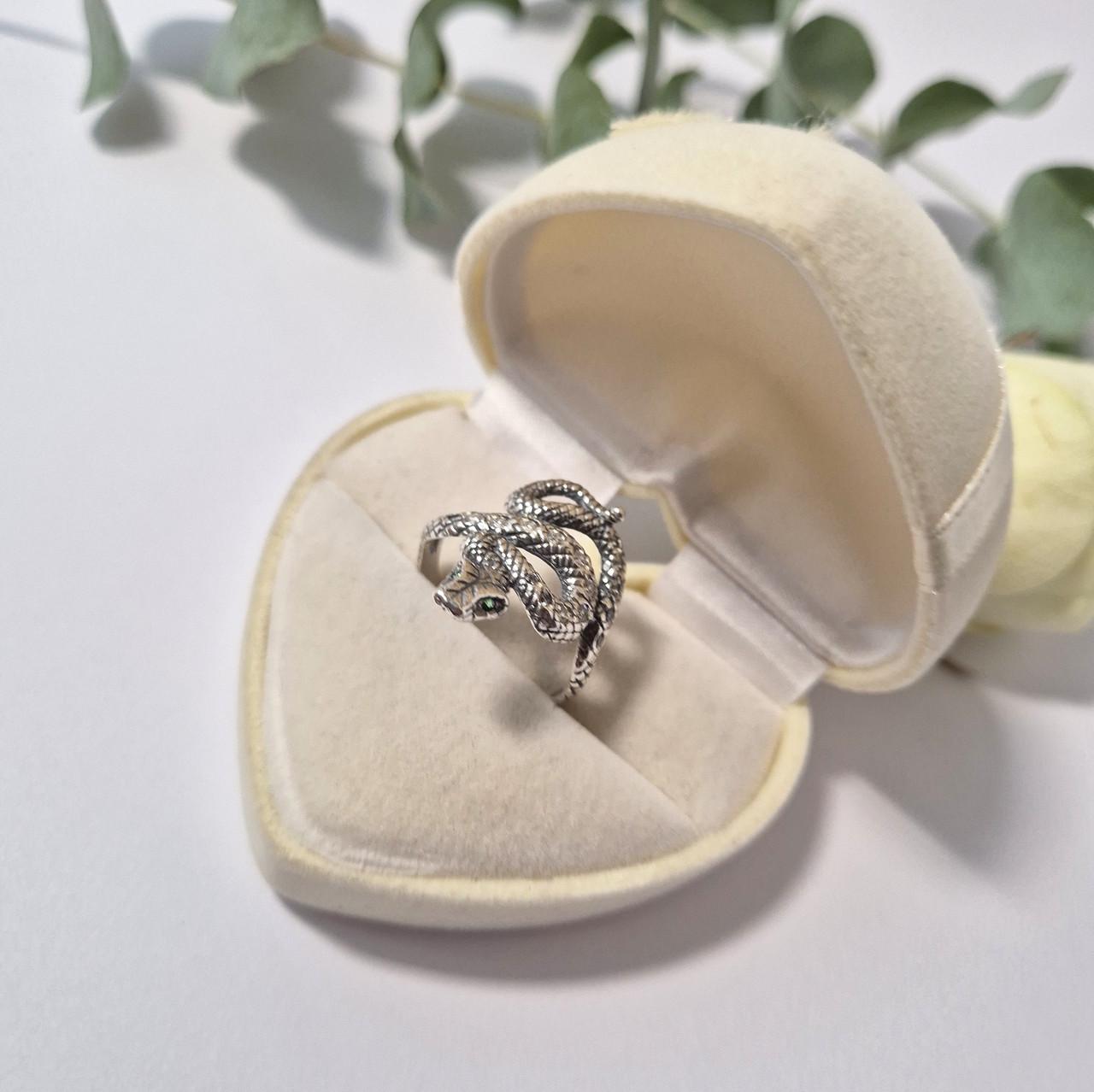 Каблучка змія із зеленими очима чорнене срібло 925 проби 4,10 г р. 20 (4789ч) - фото 6 Каблучка змія із зеленими очима чорнене срібло 925 проби 4,10 г р. 20 (4789ч) - фото 6