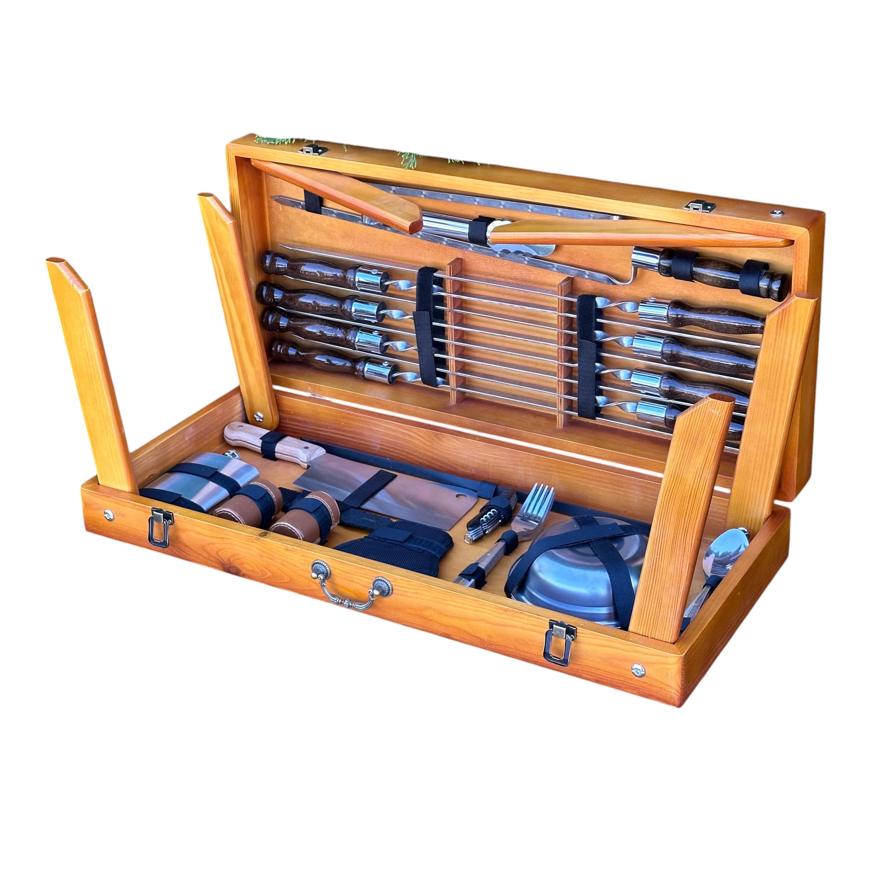 Подарунковий набір шампурів Mzavod Пікнік із нержавіючої сталі в дерев’яному кейсі-стілі 680x300x110 мм (136-17-1191510000808) - фото 2 Подарунковий набір шампурів Mzavod Пікнік із нержавіючої сталі в дерев’яному кейсі-стілі 680x300x110 мм (136-17-1191510000808) - фото 2