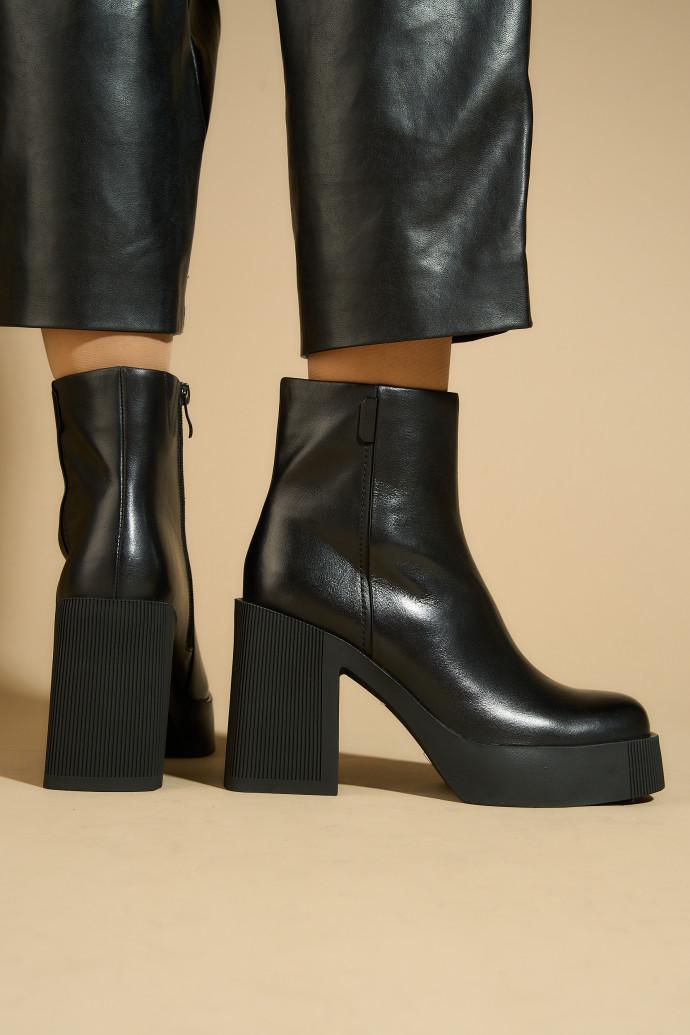 Ботильйони жіночі Fabio Monelli р. 40 Чорний (180672) - фото 2 Ботильйони жіночі Fabio Monelli р. 40 Чорний (180672) - фото 2