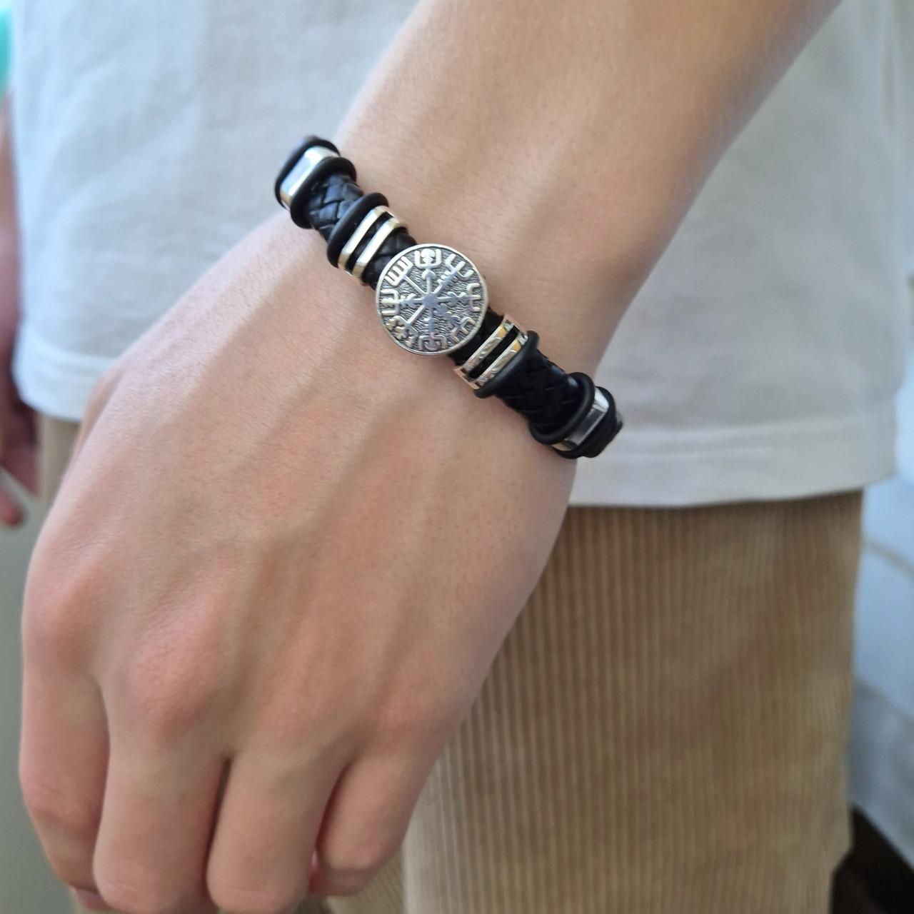 Браслет срібний шкіряний Оберіг рунічний компас 20 см 925 проби чорнене 22,39 г (75324) - фото 8 Браслет срібний шкіряний Оберіг рунічний компас 20 см 925 проби чорнене 22,39 г (75324) - фото 8