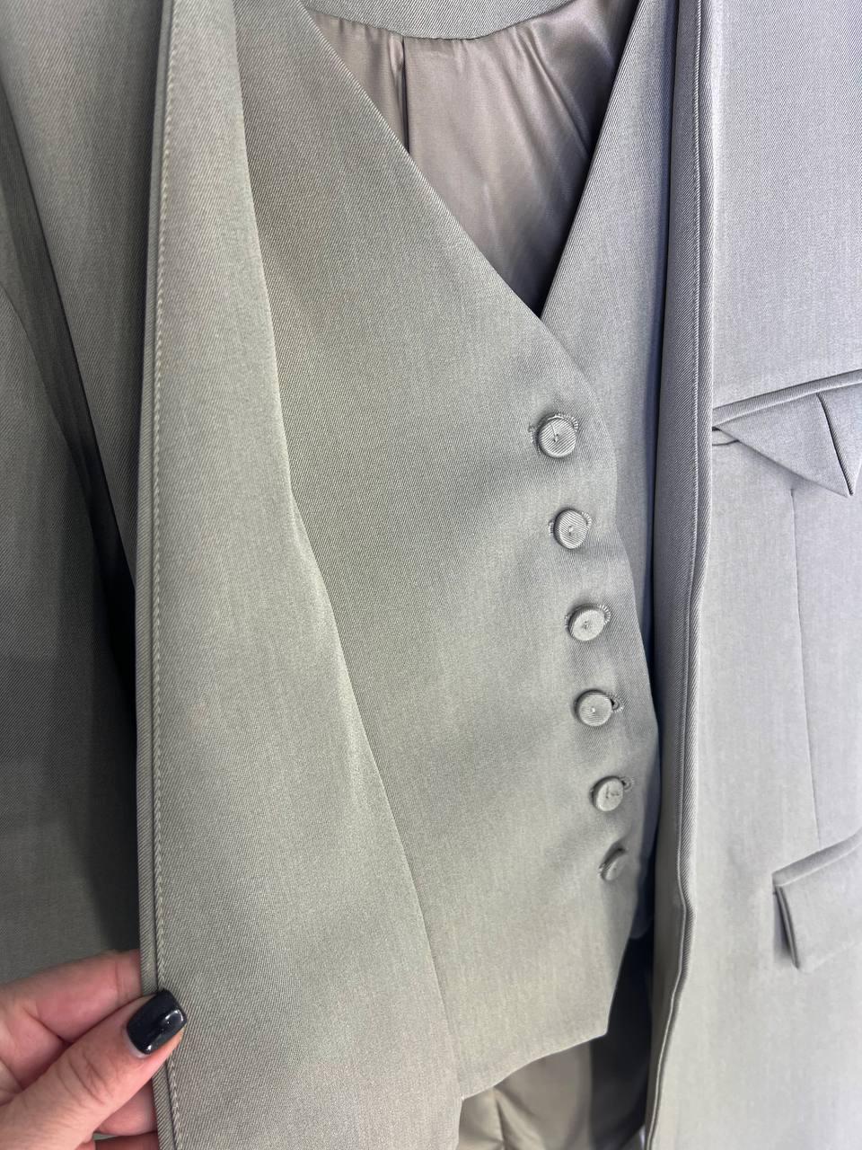 Піджак жіночий Qidian 9329 двійка імітація жилетки вільний широкий крій OS Бежевий (3770) - фото 7