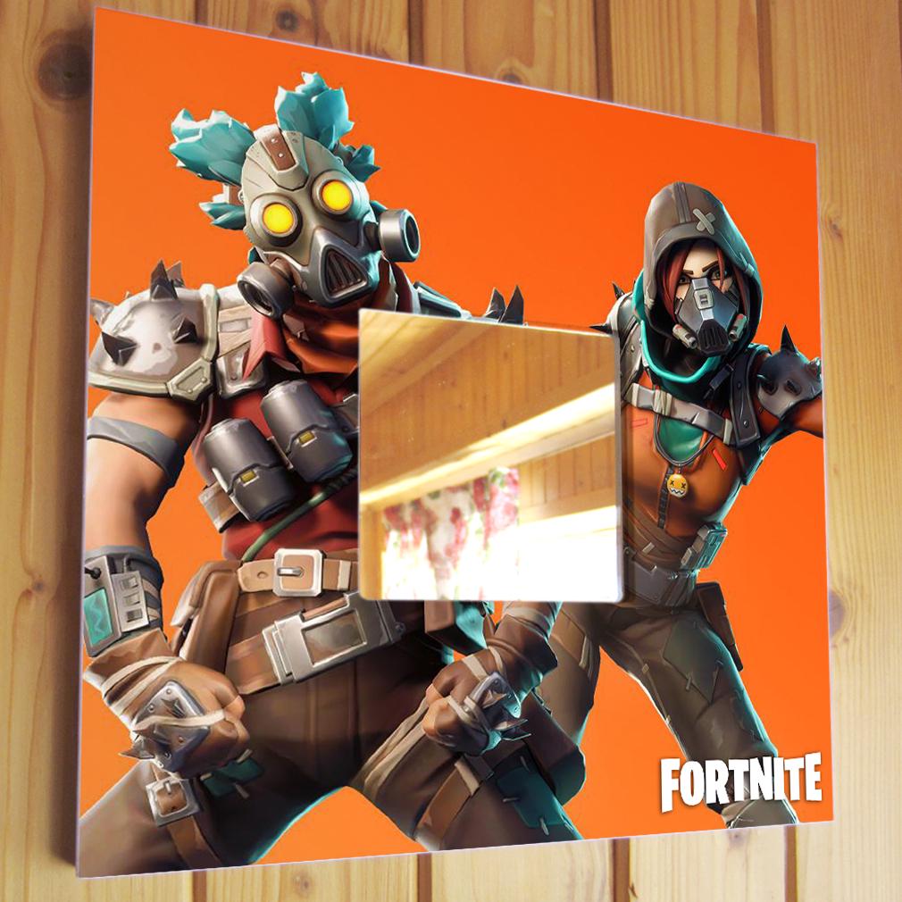 Зеркало декоративное Персонажи игры ''Fortnite'' 260х260 мм (M04420)