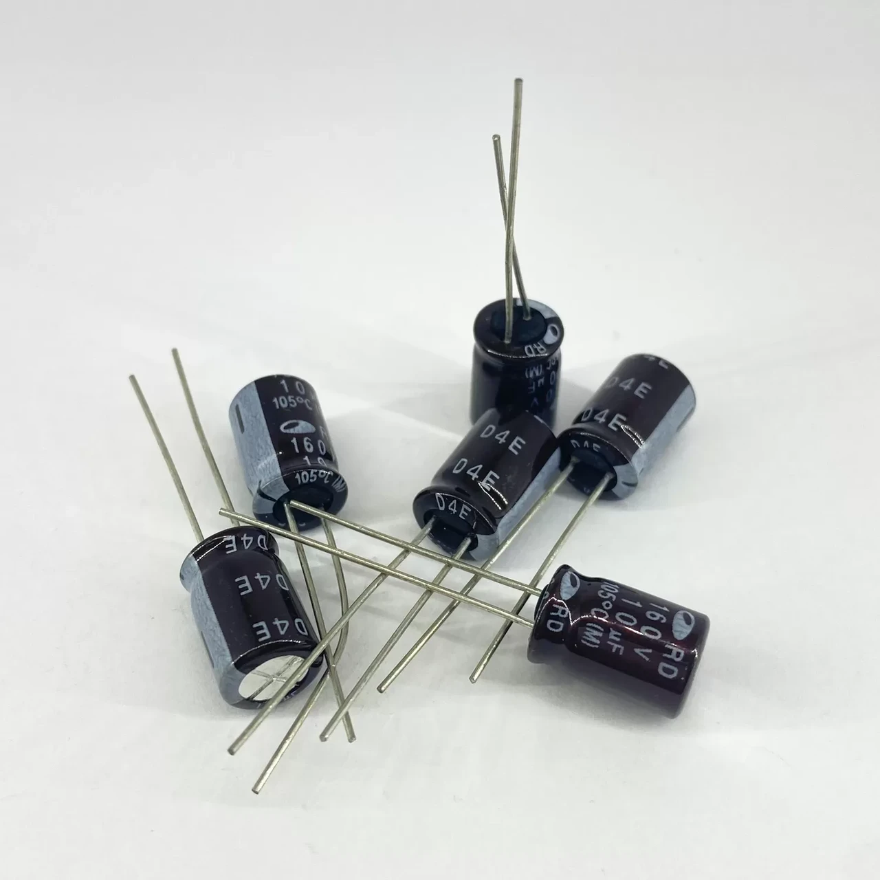 Конденсаторы электролитические SAMWHA 10 мкф 160V 8x12 мм 105 °C (1947114401)
