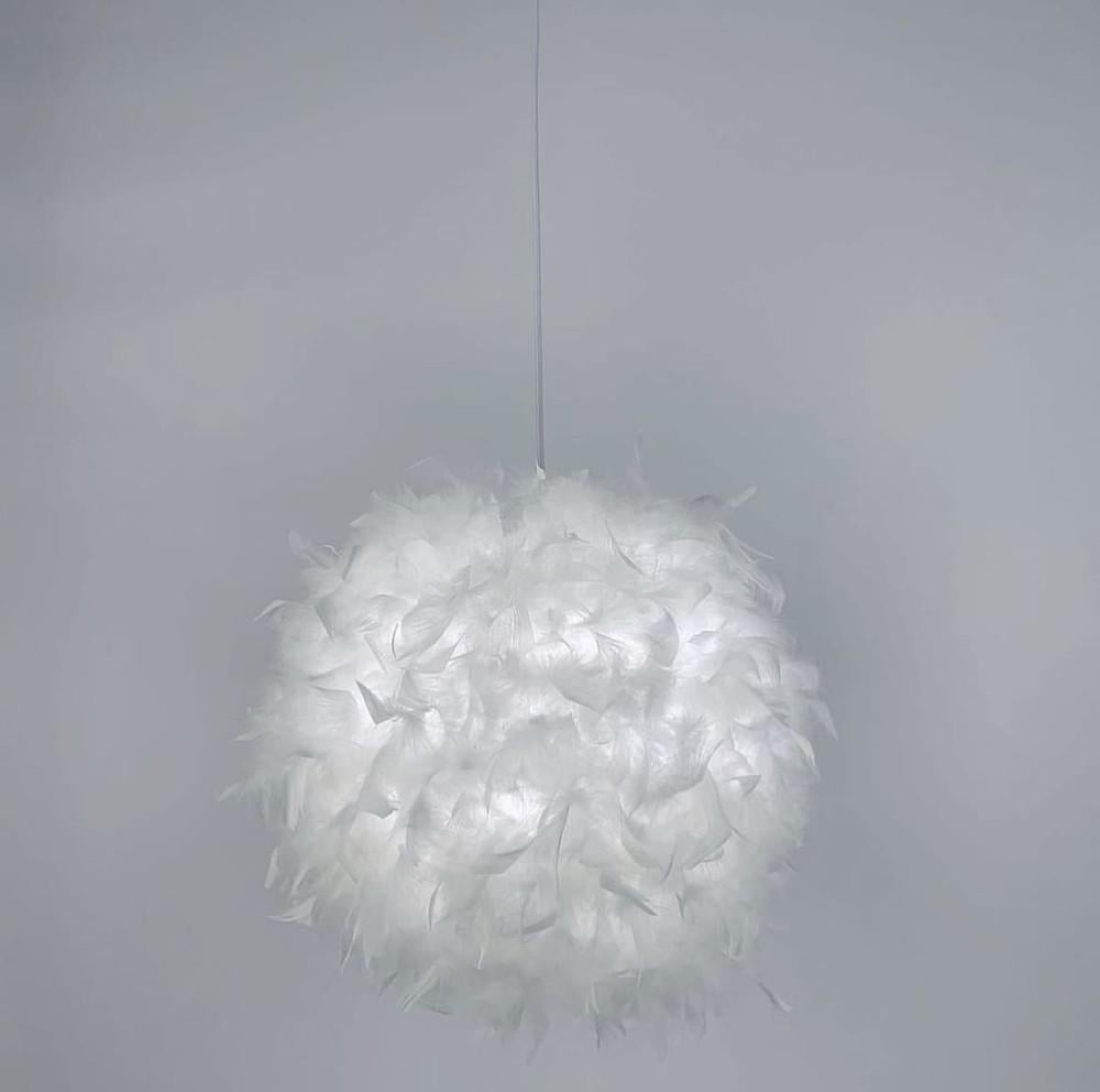 Люстра с абажуром из натуральных перьев (AS 137/500) Люстра с абажуром из натуральных перьев (AS 137/500)