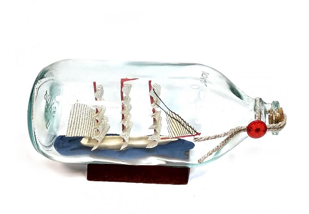 Вітрильник у пляшці 18х9х7 см (32047)